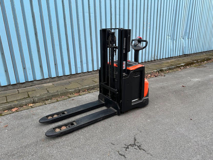 Toyota SWE200D Doppelstock 1700mm Hochhubwagen initialhub Bild 7