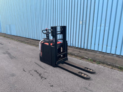 Toyota SPE200D Mitfahrer Doppelstock Hochhubwagen Elektro Stapler Bild 4