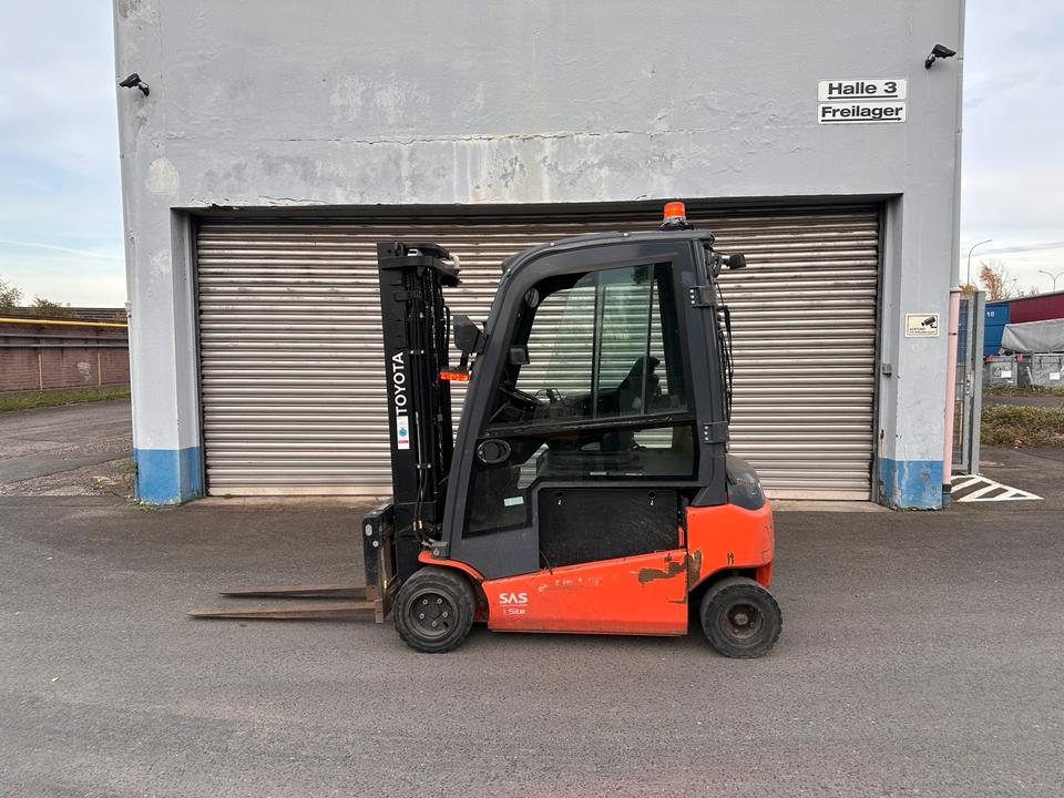 Toyota 2t 4Rad Gabelstapler Elektro Triplex 4700mm ZVG SS Bild 3