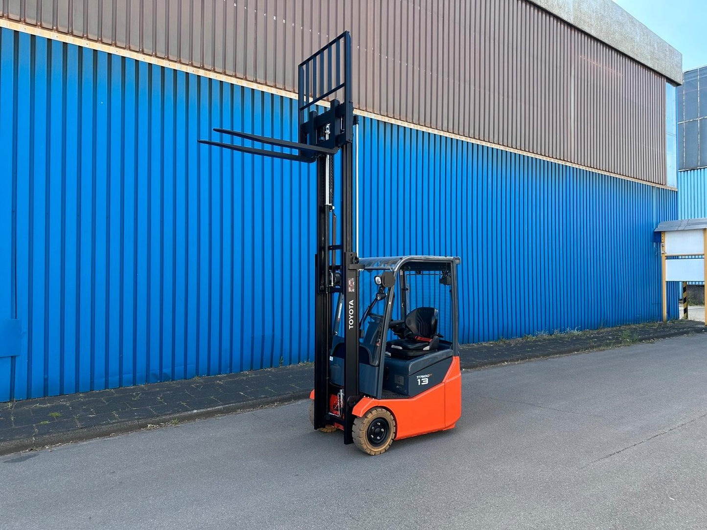 Toyota 1,3t 3 Rad Elektro Stapler 2021 Seitenschieber Bild 7