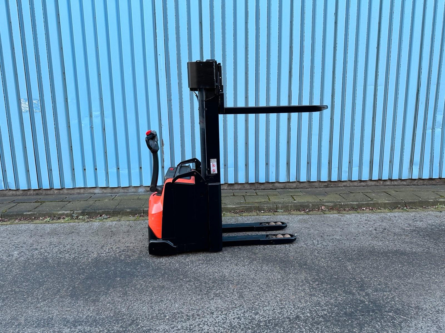 Toyota SWE160L Triplex 4500mm Elektro Hochhubwagen Bild 5