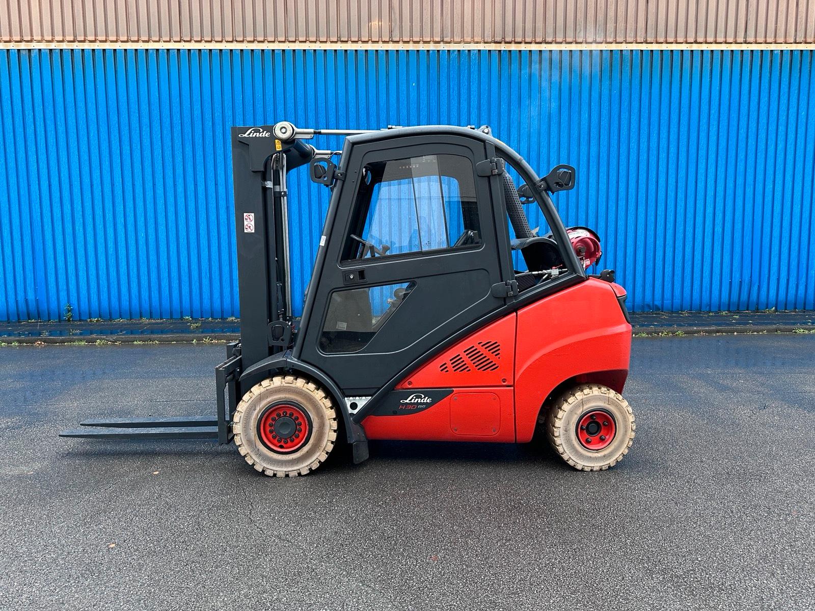 Linde H30T Triplex 4800mm Hub 3ton 2019 Gas Gabelstapler Bild 2