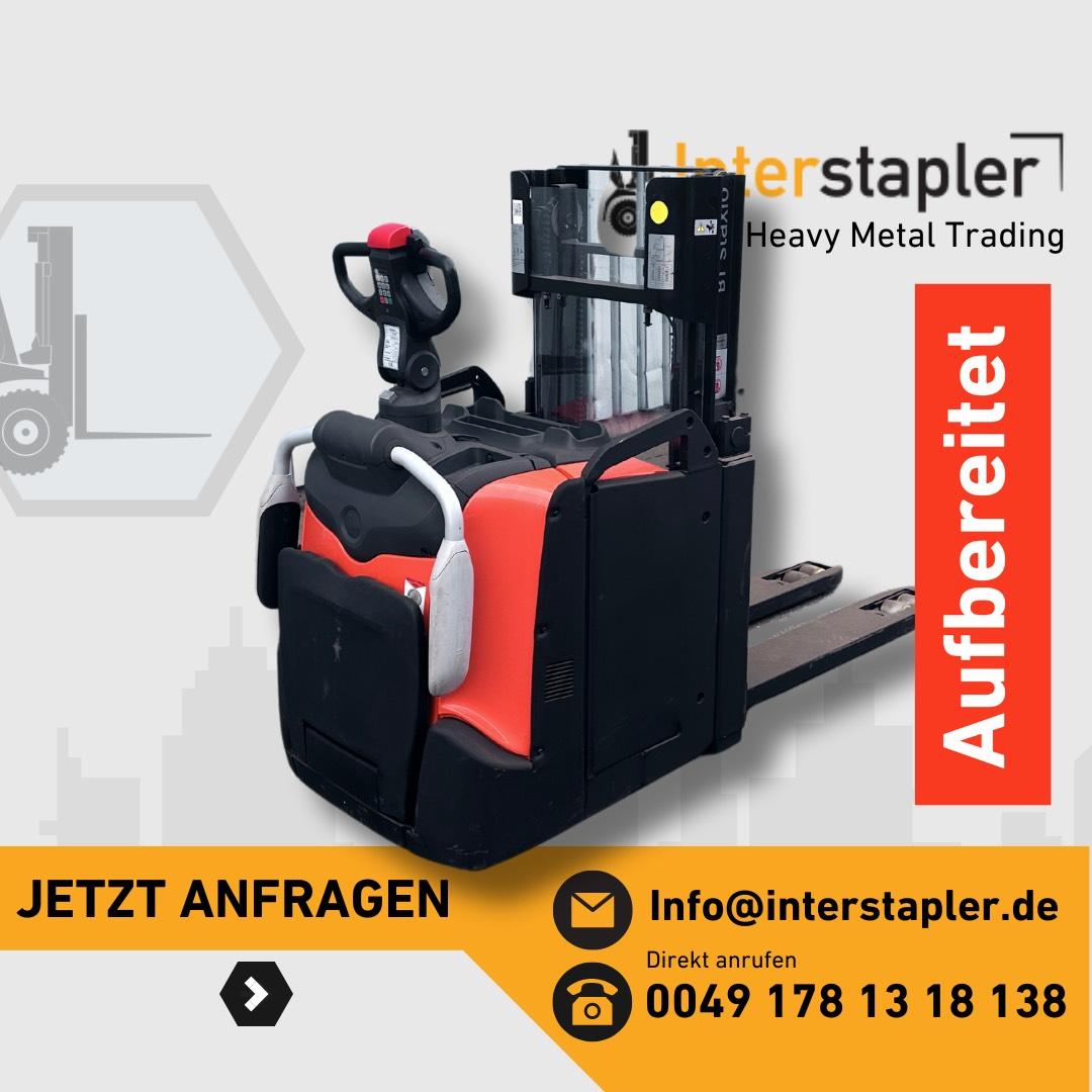 Toyota SPE200D Mitfahrer Doppelstock Hochhubwagen Elektro Stapler Bild 1