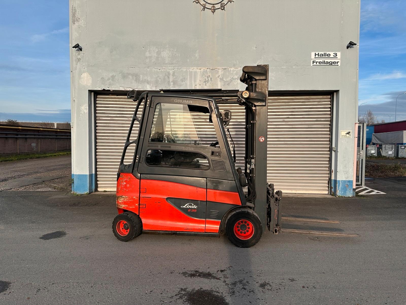 Linde E35HL-01 Elektro 3,5t Gabelstapler Zinkenversteller Kabine Bild 6