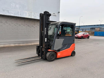 Toyota 8FBMT30 3Ton Elektro Gabelstapler Triplex 5500mm Batterie 2024 Bild 3