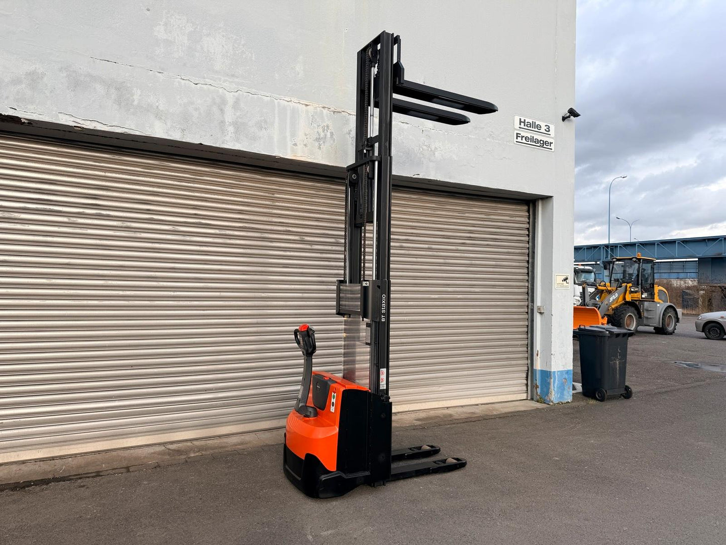 BT SWE120L Triplex Hochhubwagen mit Initialhub 3300mm hub Bild 10