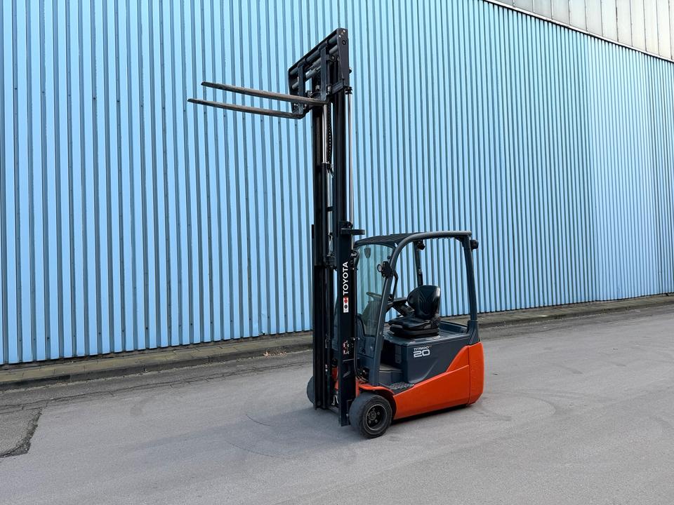 Toyota 2t Elektro Gabelstapler Zinkenversteller Seitenschub Bild 11