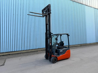 Toyota 2t Elektro Gabelstapler Zinkenversteller Seitenschub Bild 11