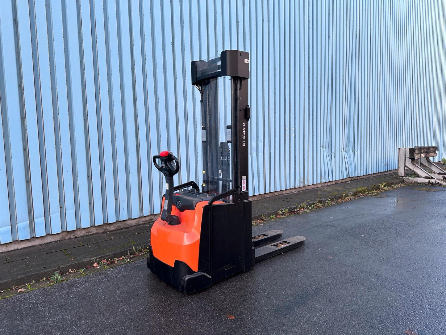 Toyota BT SWE160L Initialhub Triplex 5400mm Hochhubwagen Elektro Bild 2