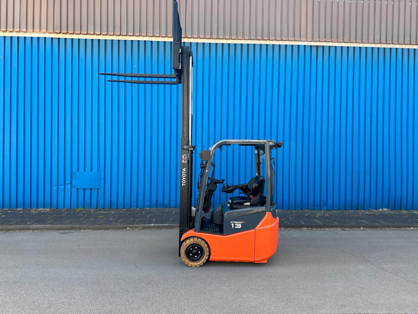 Toyota 1,3t 3 Rad Elektro Stapler 2021 Seitenschieber Bild 6