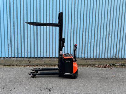 Toyota SWE200D Doppelstock 1700mm Hochhubwagen initialhub Bild 9