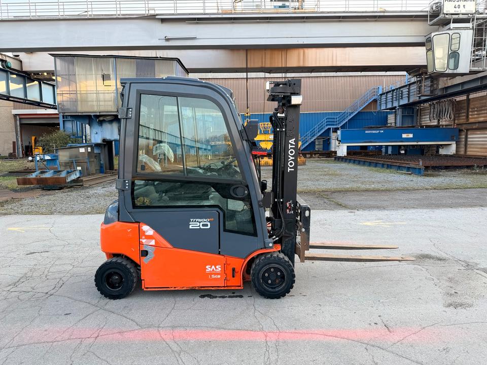 Toyota 8FBM20T 2t Elektro Gabelstapler Zinkenversteller Voll Bild 7