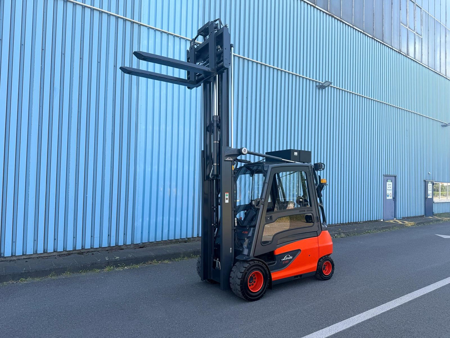Linde E35L-01 Elektro Gabelstapler Zinkenversteller Gabelverlängerung Hydraulisch Bild 8