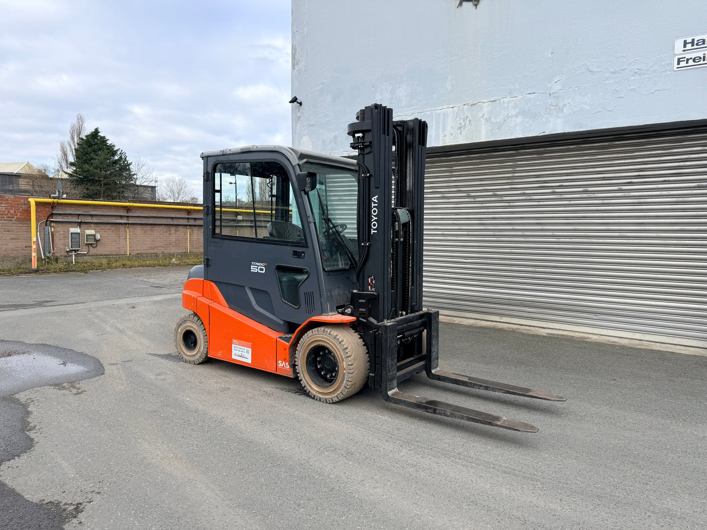 Toyota 5T Elektro Gabelstapler Triplex 5000mm Freihub Seitenschieber