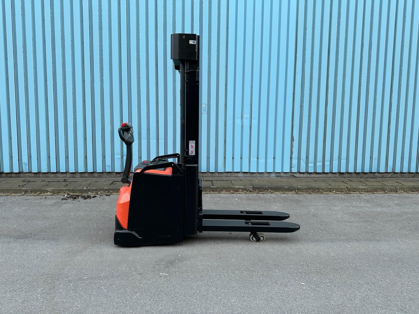 Toyota SWE160L Triplex 4800mm Batt 2024 Elektro Initialhub Bild 5