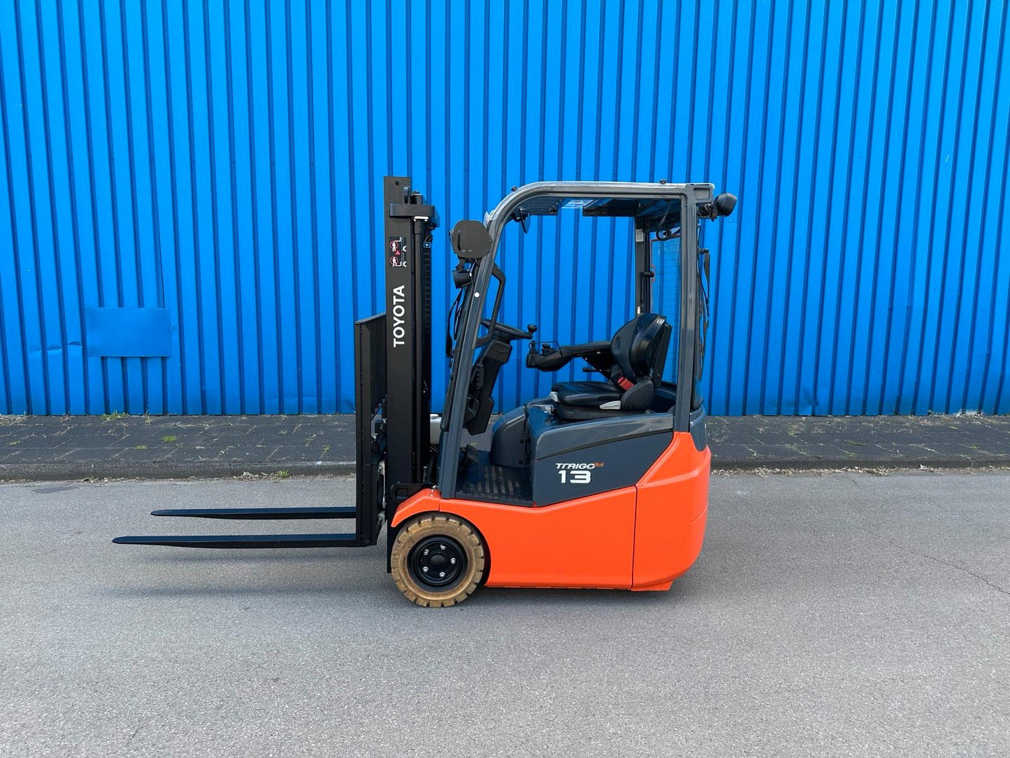 Toyota 1,3t 3 Rad Elektro Stapler 2021 Seitenschieber Bild 2
