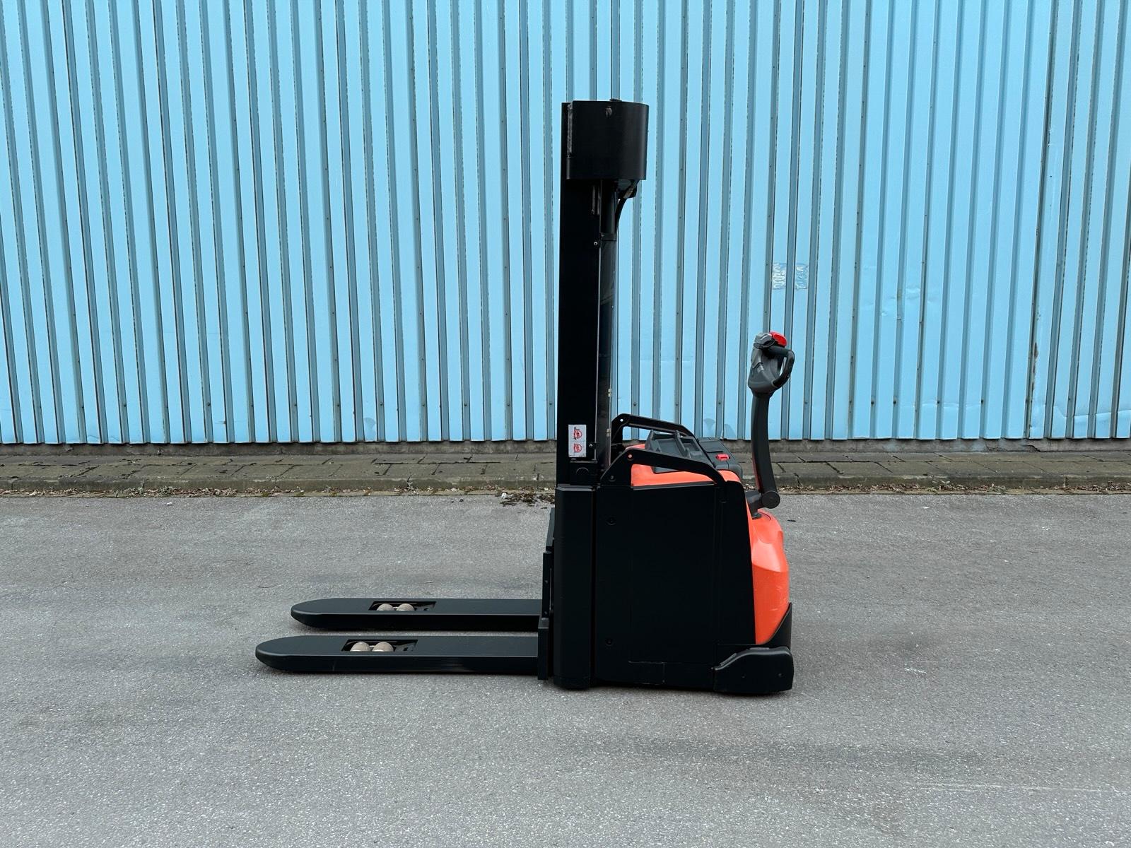 Toyota SWE160L Triplex 4800mm Batt 2024 Elektro Initialhub Bild 11