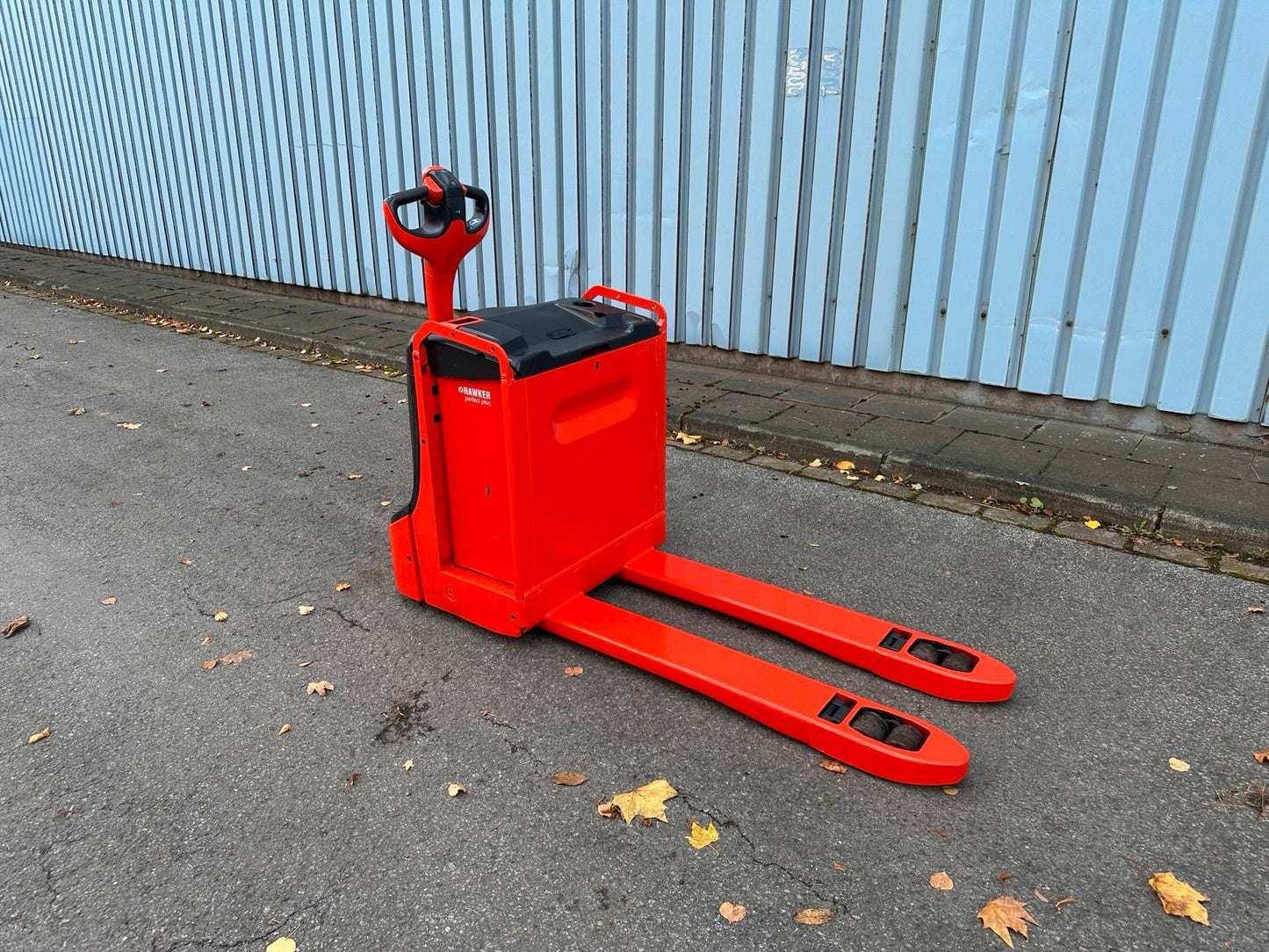Linde T18 Niederhubwagen 1800kg Elektro Hubwagen Bild 2
