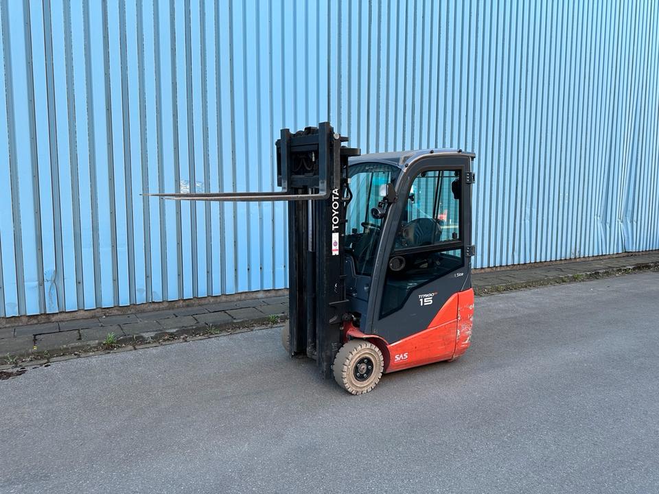 Toyota 1,5T Triplex 4500mm Hub Gabelstapler VOLL Bild 8