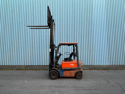 Toyota 2,5T Elektro Gabelstapler 3300mm Hub 4Rad Seitenschieber Bild 9