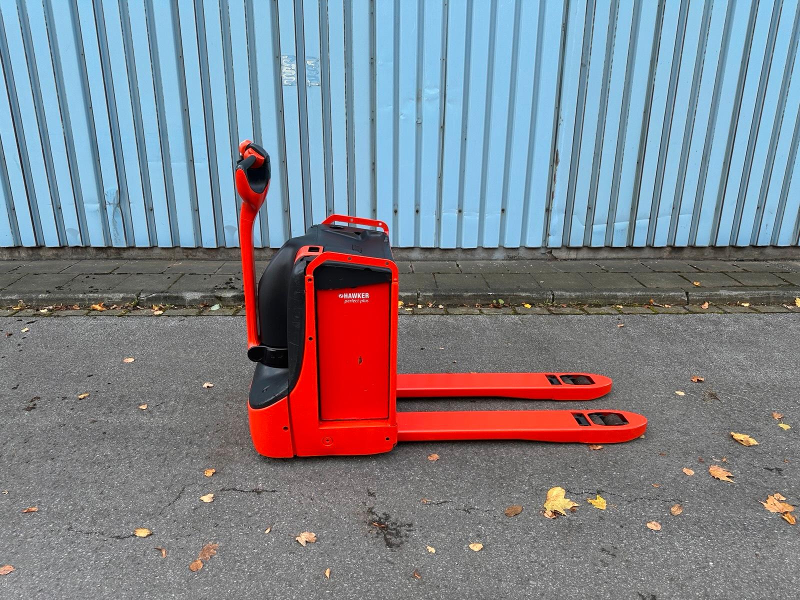 Linde T18 Niederhubwagen 1800kg Elektro Hubwagen Bild 4