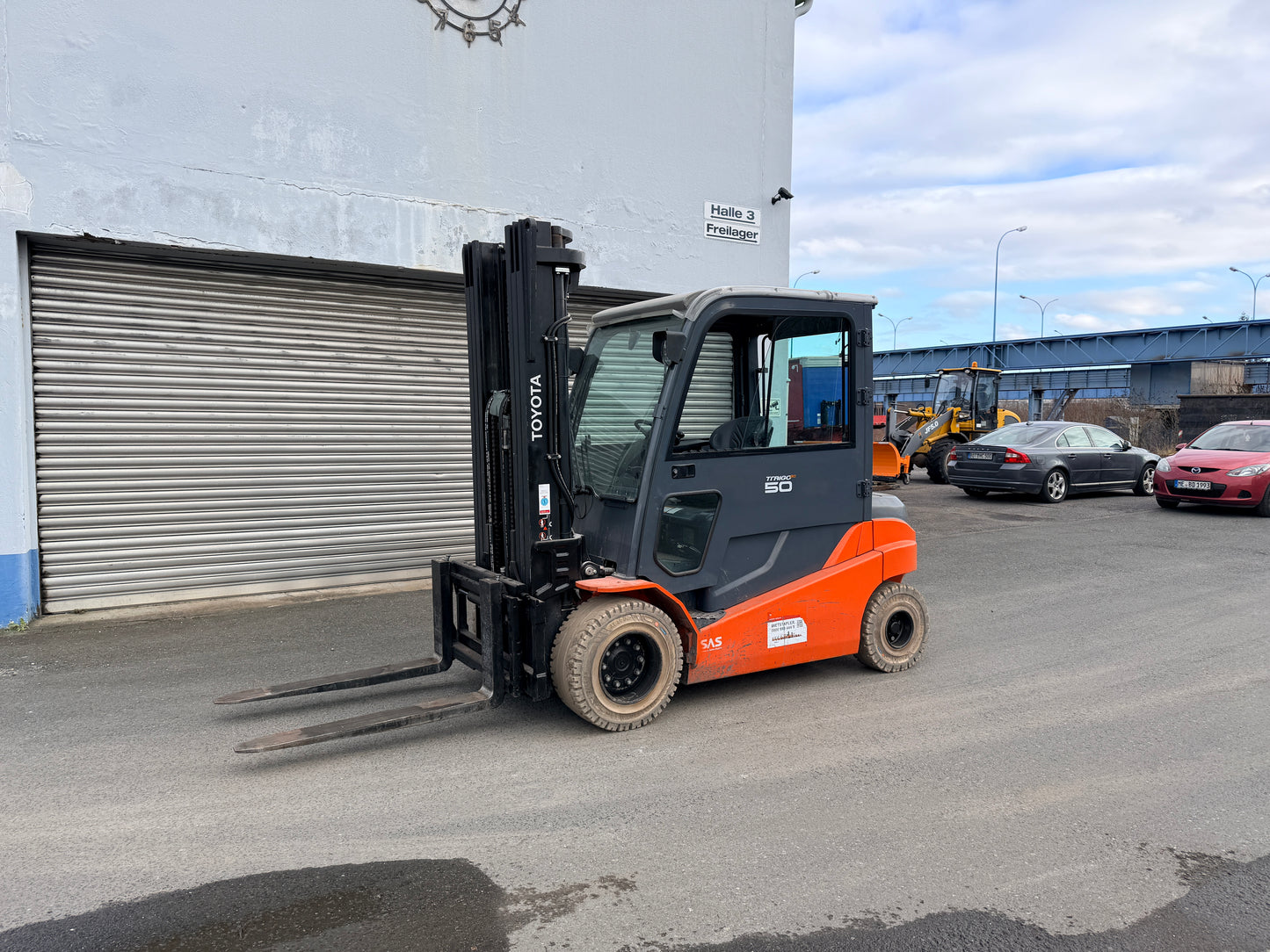 Toyota 5T Elektro Gabelstapler Triplex 5000mm Freihub Seitenschieber