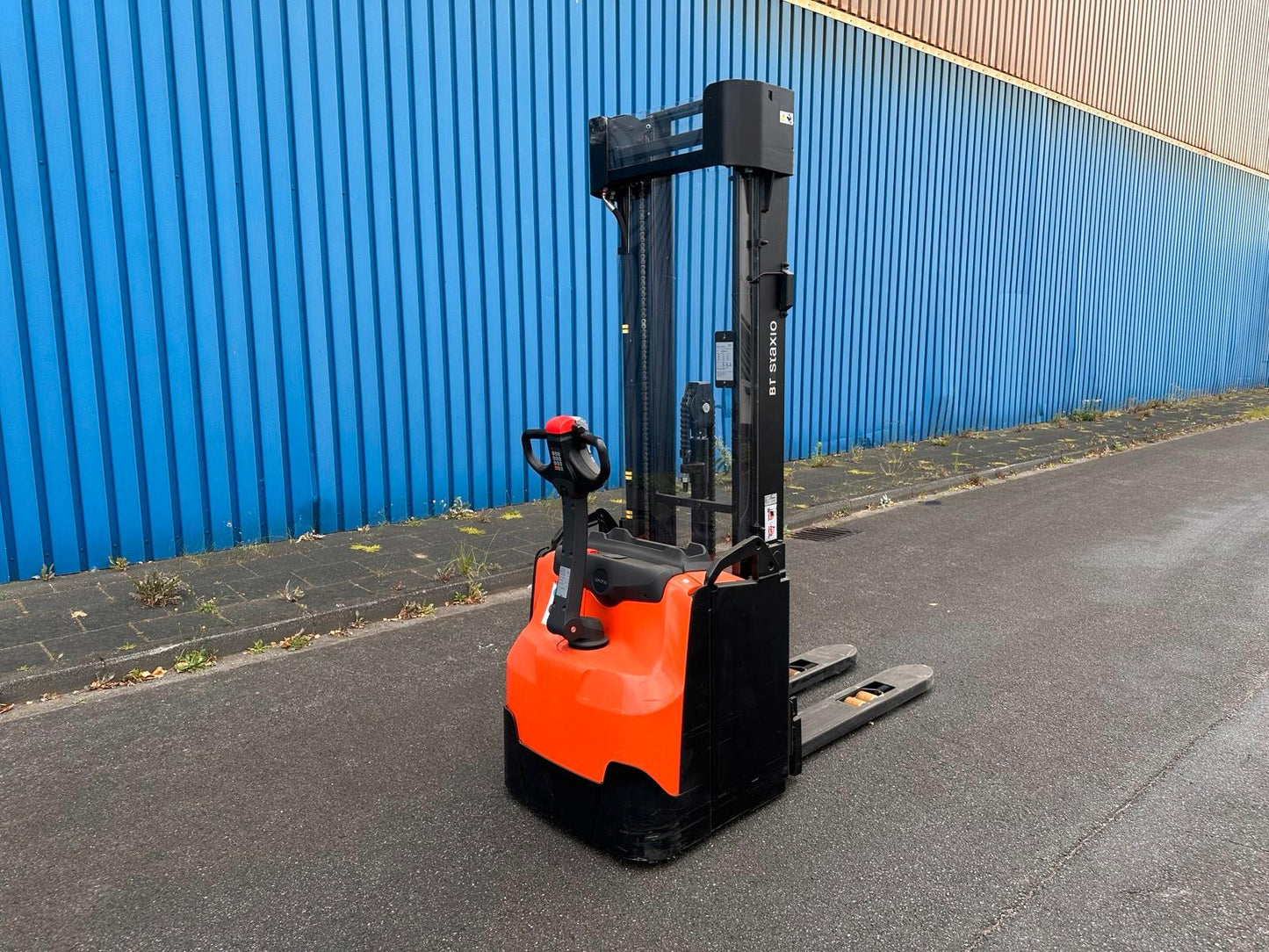 Toyota SWE145 Triplex 5400mm Hochhubwagen Elektrisch Bild 5