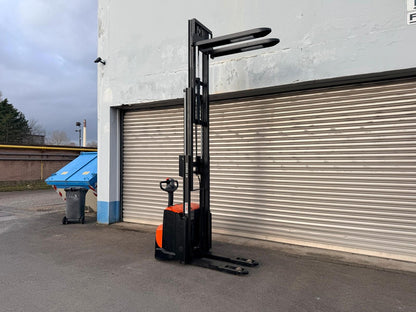 BT SWE120L Triplex Hochhubwagen mit Initialhub 3300mm hub Bild 13