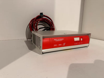 24V 65A Stapler Ladegerät Belatron Compact Batterie Gabelstapler