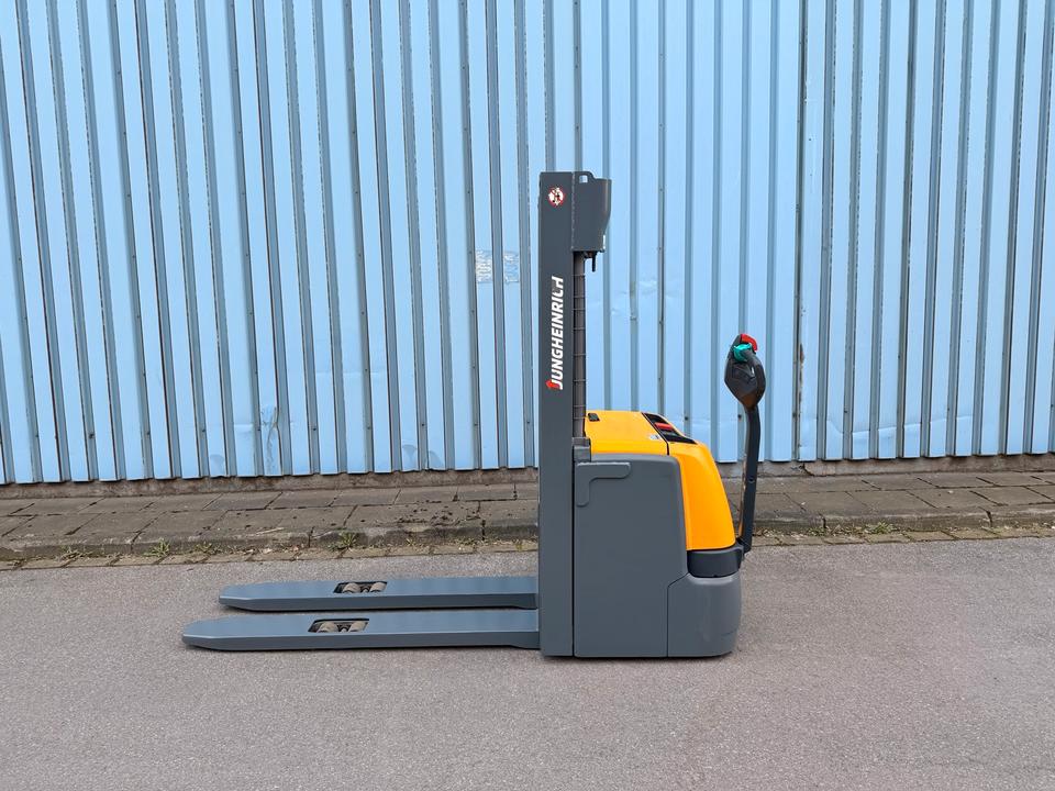 Jungheinrich EJC 220 2t Ameise Lange Gabeln 2500mm hub Bild 3