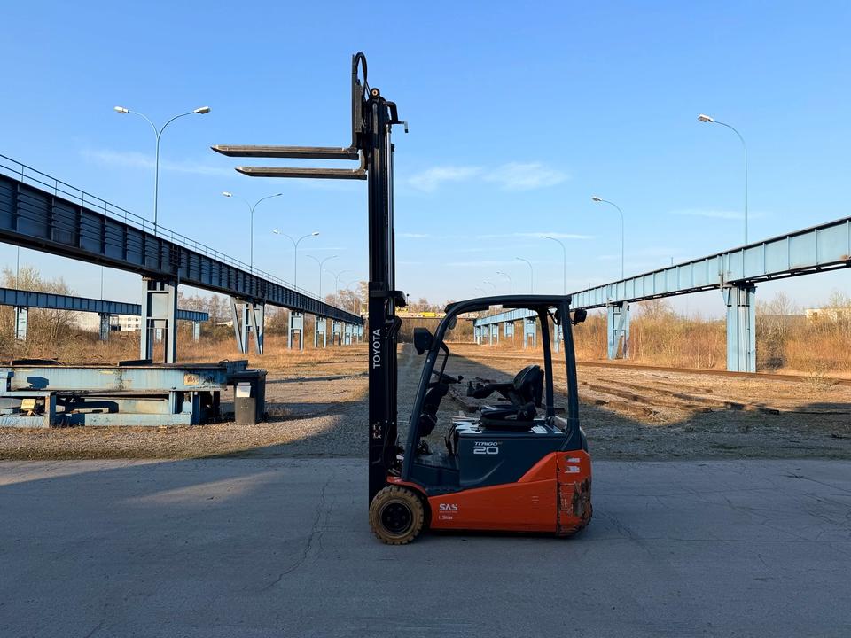 Toyota 8FBE20T Duplex 3300 Elektro Gabelstapler 2T Bild 8