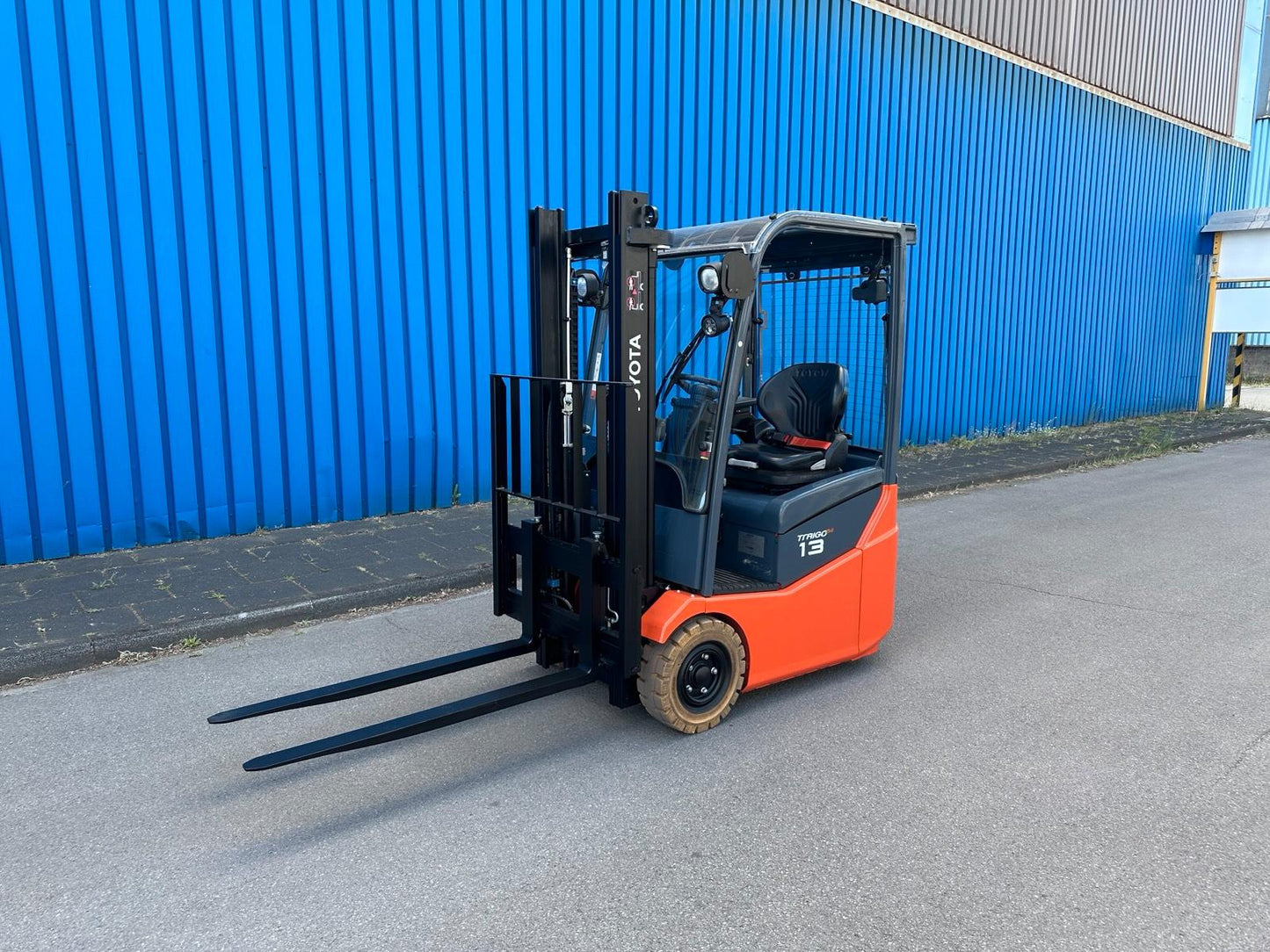 Toyota 1,3t 3 Rad Elektro Stapler 2021 Seitenschieber Bild 3