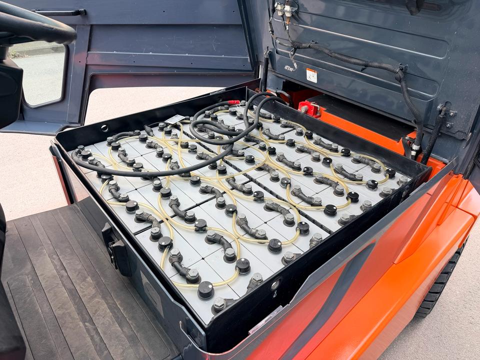 Toyota 8FBMT50 Triplex 4300 Elektro Gabelstapler 5Ton Zinkenversteller Bild 13