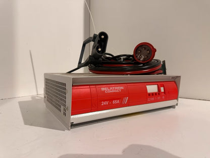 24V 65A Stapler Ladegerät Belatron Compact Batterie Gabelstapler