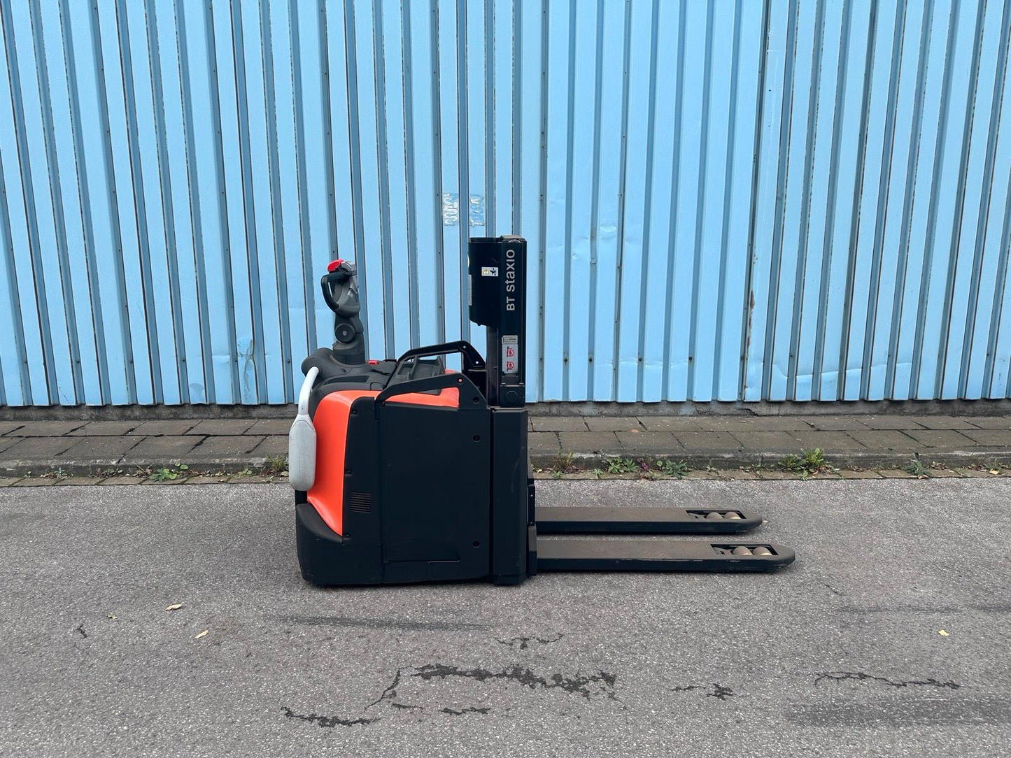 Toyota SPE200D Mitfahrer Doppelstock Hochhubwagen Elektro Stapler Bild 3