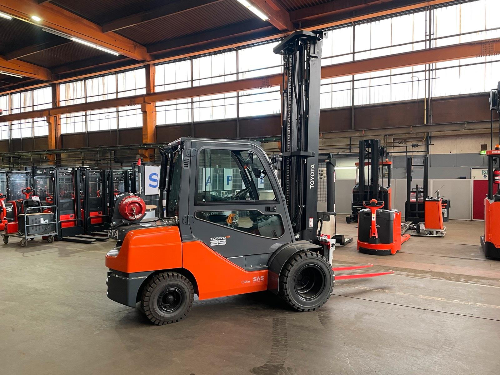Toyota 3,5t Gas 06-8FGJ35F Triplex Zinkenversteller Gabelstapler Bild 4
