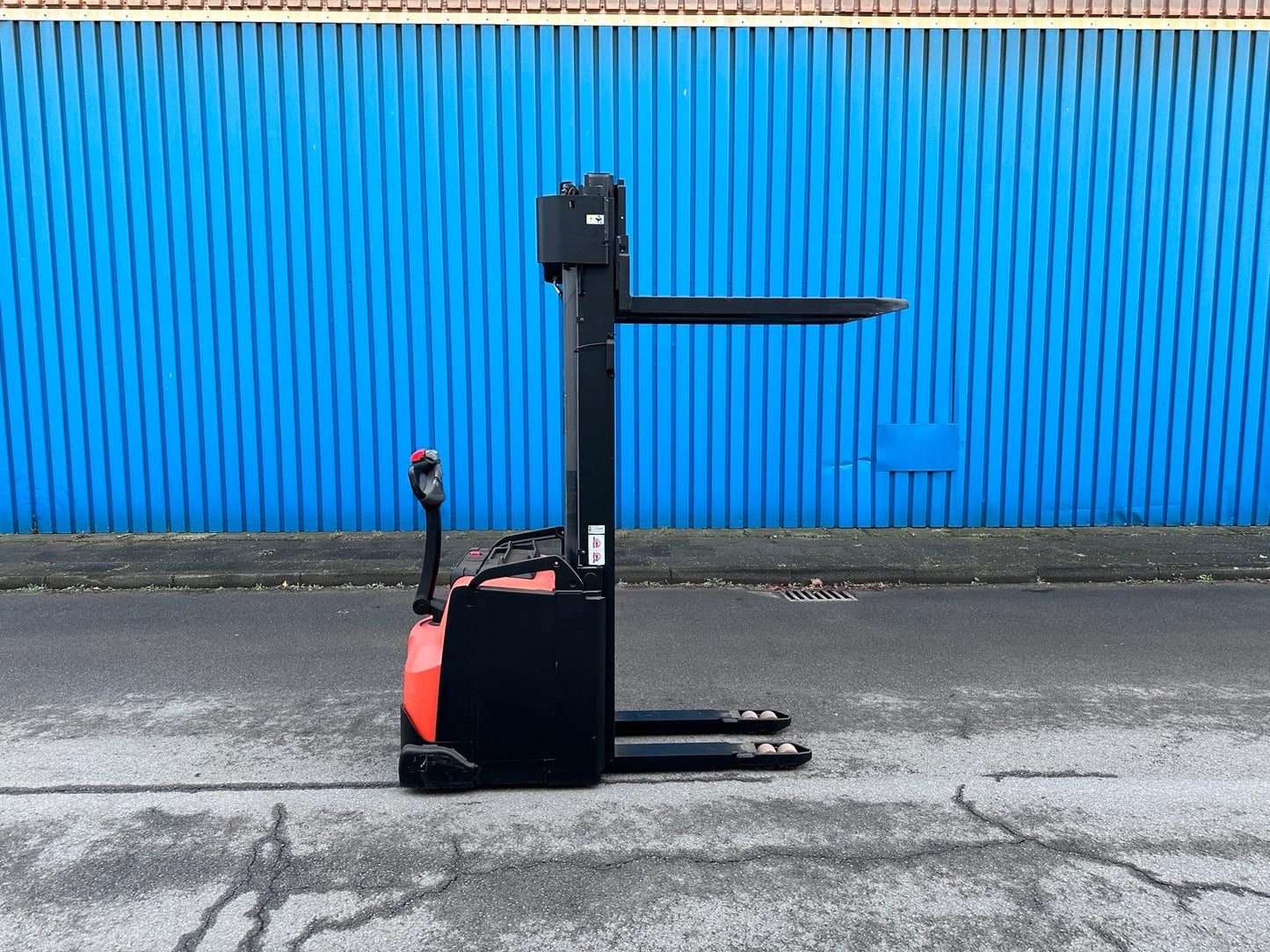 Toyota SWE160 Triplex 5400mm Hochhubwagen Elektro Stapler Lagertechnik Bild 5