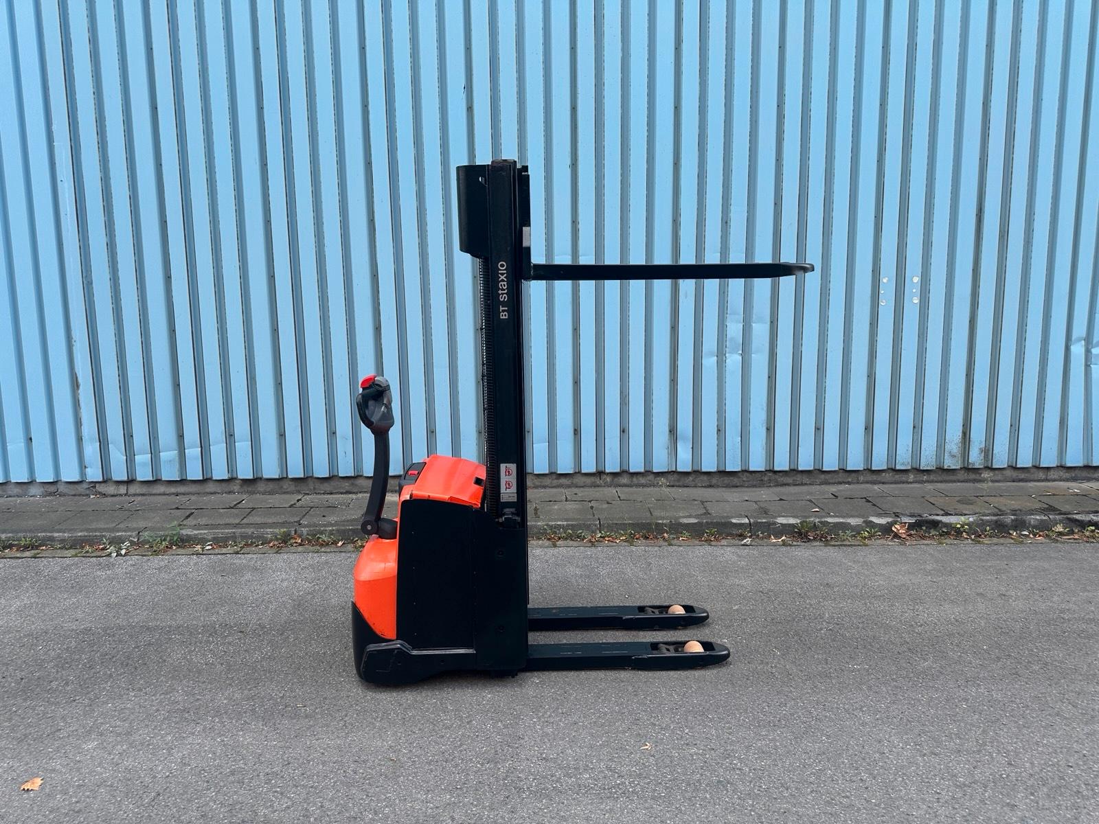 Toyota SWE120L 2020 Elektro Hochhubwagen 3300mm Initialhub Bild 5