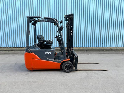 Toyota 2t Elektro Gabelstapler Zinkenversteller Seitenschub Bild 7