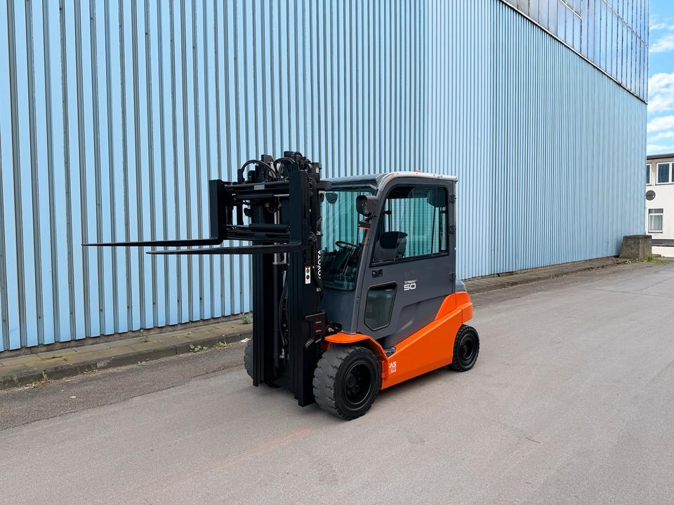 Toyota 8FBMT50 Triplex 4300 Elektro Gabelstapler 5Ton Zinkenversteller Bild 5